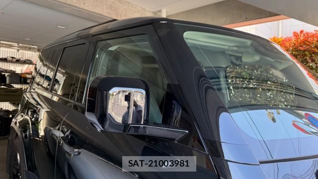 Land Rover DEFENDER 2023-06 8280628-3