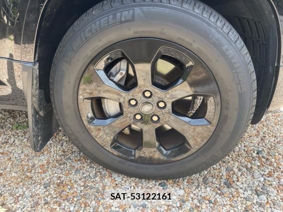 Land Rover DEFENDER 2023-08 8280949-8