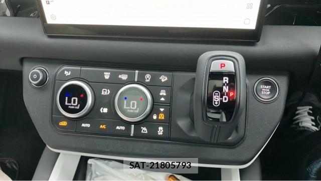 Land Rover DEFENDER 2024-12 8281057-14