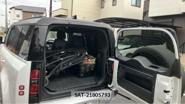 Land Rover DEFENDER 2024-12 8281057-17