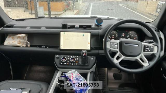Land Rover DEFENDER 2024-12 8281057-2