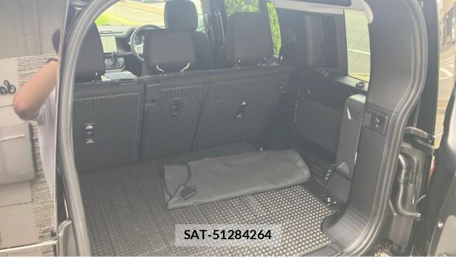 Land Rover DEFENDER 2025-07 8281293-17