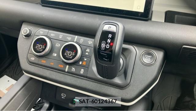 Land Rover DEFENDER 2024-09 8281348-14