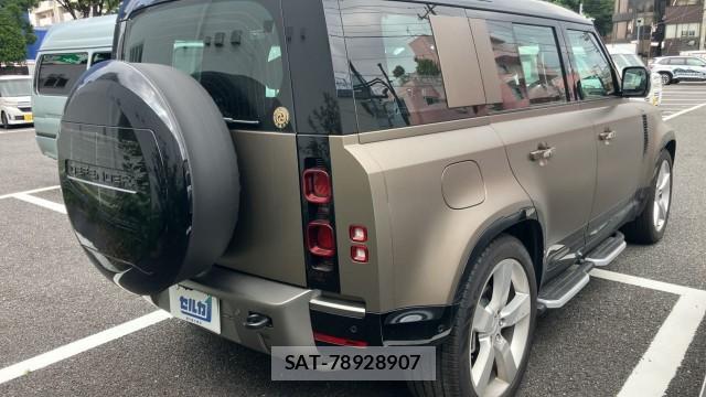Land Rover DEFENDER 2025-06 8281811-12