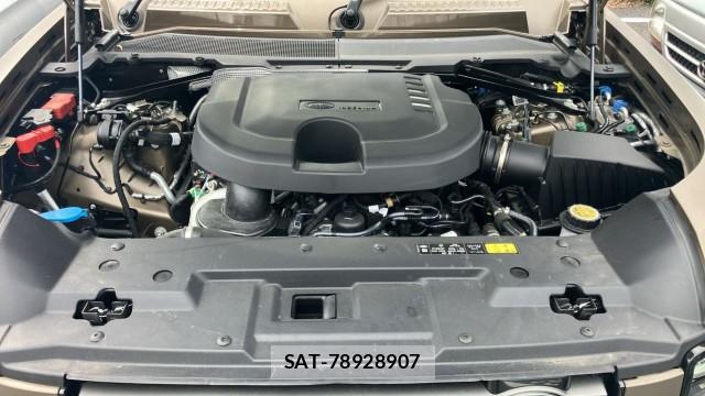 Land Rover DEFENDER 2025-06 8281811-7
