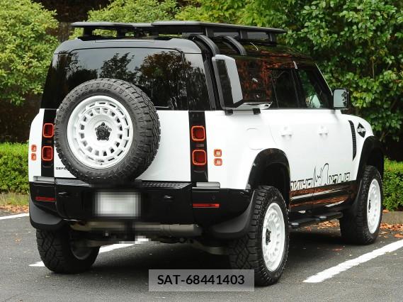 Land Rover DEFENDER 2025-08 8282274-12