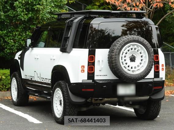 Land Rover DEFENDER 2025-08 8282274-13