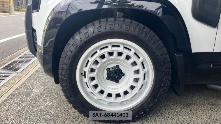 Land Rover DEFENDER 2025-08 8282274-8