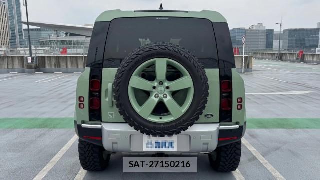 Land Rover DEFENDER 2023-01 8282448-1