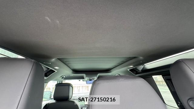 Land Rover DEFENDER 2023-01 8282448-14