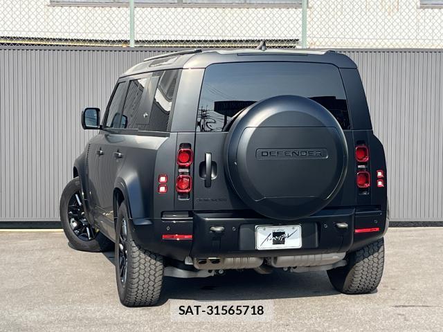 Land Rover DEFENDER 2023-11 8283384-3