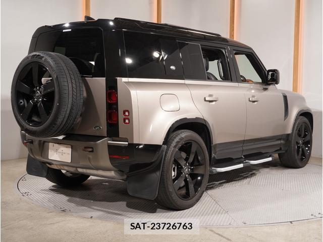 Land Rover DEFENDER 2023-08 8284481-9