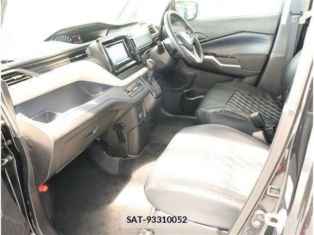 Mitsubishi DELICA 2023-12 8279095-14