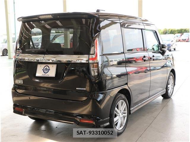 Mitsubishi DELICA 2023-12 8279095-5