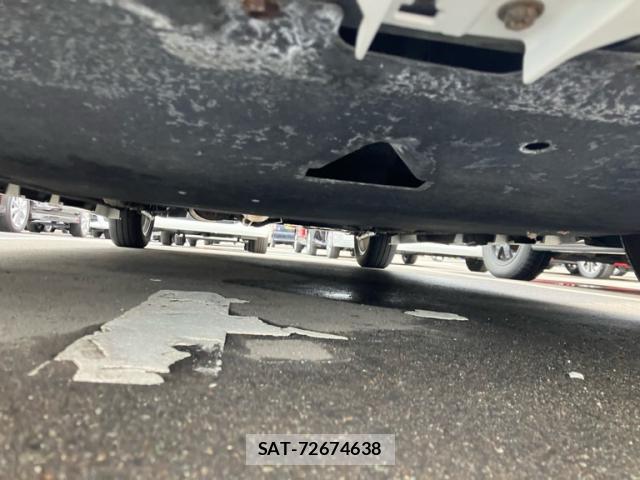Mitsubishi DELICA 2016-09 8279675-11