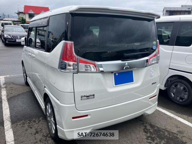 Mitsubishi DELICA 2016-09 8279675-12