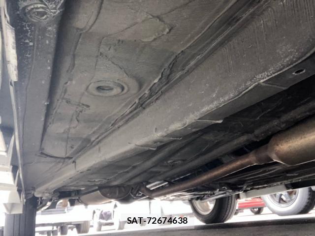 Mitsubishi DELICA 2016-09 8279675-14
