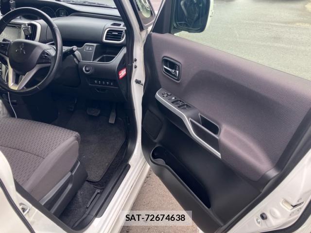 Mitsubishi DELICA 2016-09 8279675-16
