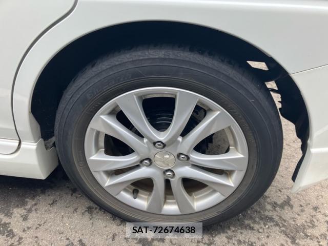 Mitsubishi DELICA 2016-09 8279675-9