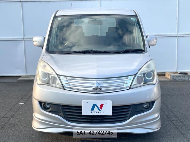 Mitsubishi DELICA 2013-10 8282703-13
