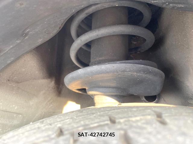 Mitsubishi DELICA 2013-10 8282703-19