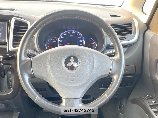Mitsubishi DELICA 2013-10 8282703-6