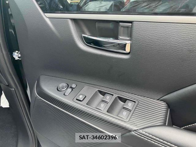 Mitsubishi DELICA 2025-09 8277090-12