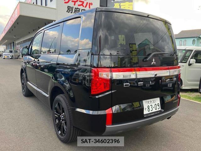 Mitsubishi DELICA 2025-09 8277090-13