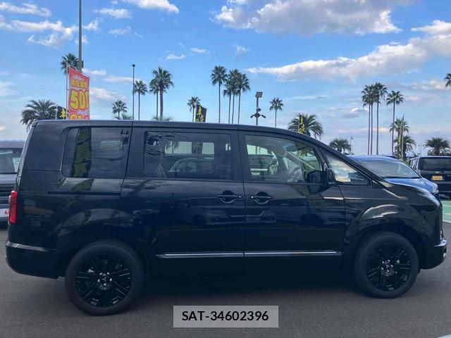Mitsubishi DELICA 2025-09 8277090-3