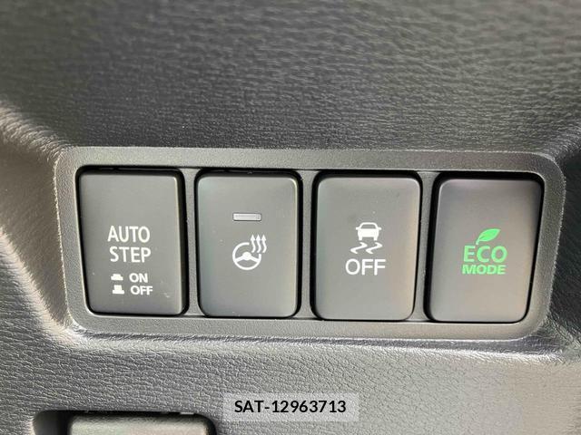 Mitsubishi DELICA 2025-10 8277102-10