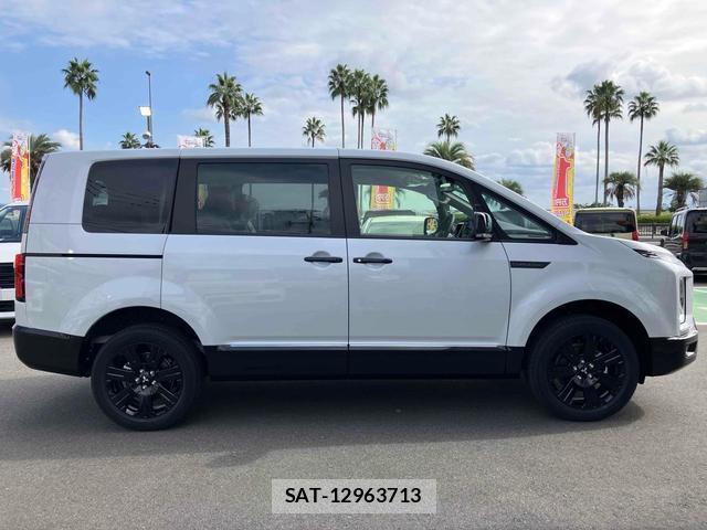 Mitsubishi DELICA 2025-10 8277102-3