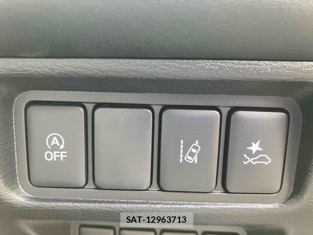 Mitsubishi DELICA 2025-10 8277102-8