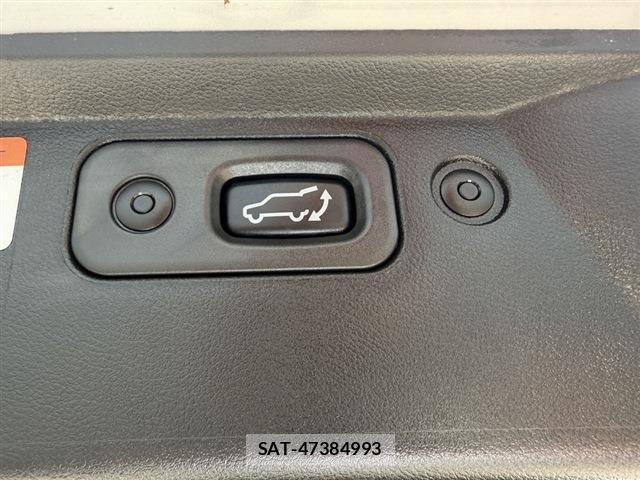 Mitsubishi DELICA 2024-01 8277238-13