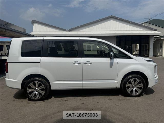 Mitsubishi DELICA 2024-02 8277239-3