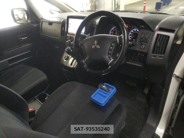 Mitsubishi DELICA 2018-10 8277443-2