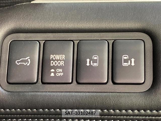 Mitsubishi DELICA 2025-10 8277642-3