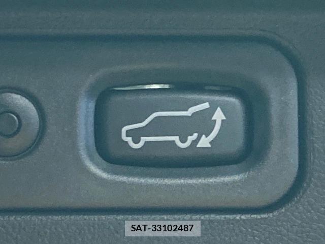 Mitsubishi DELICA 2025-10 8277642-5