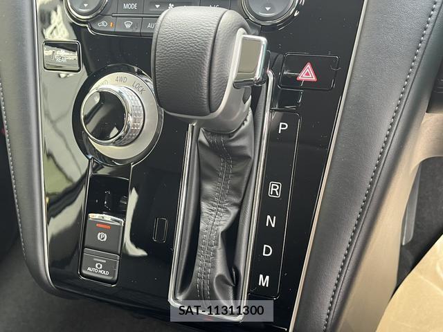 Mitsubishi DELICA 2025-10 8277987-12