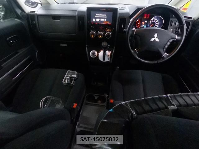 Mitsubishi DELICA 2018-11 8278601-2