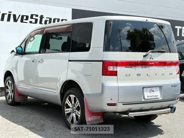 Mitsubishi DELICA 2010-02 8279178-3