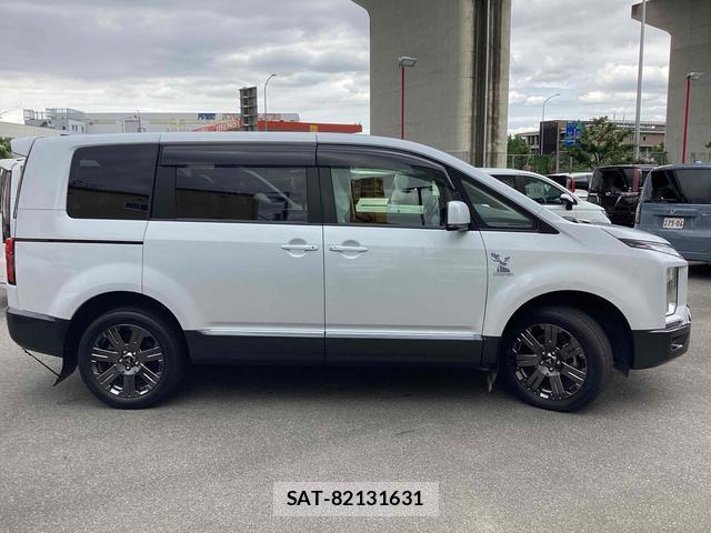 Mitsubishi DELICA 2022-03 8280029-7