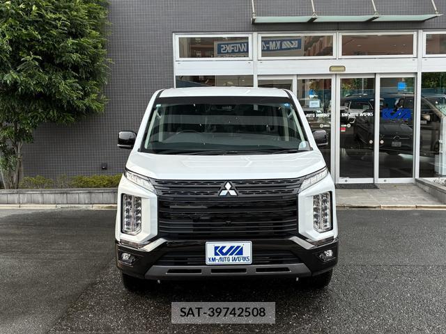 Mitsubishi DELICA 2026-01 8280069-3