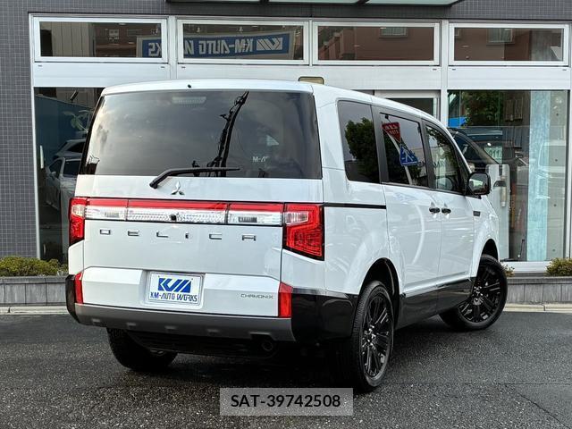 Mitsubishi DELICA 2026-01 8280069-7