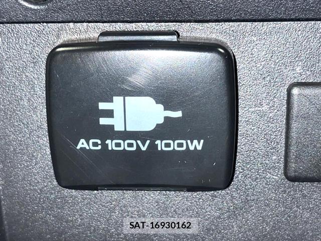 Mitsubishi DELICA 2023-11 8280228-4