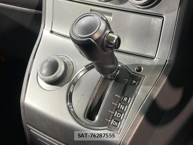 Mitsubishi DELICA 2011-12 8280298-10