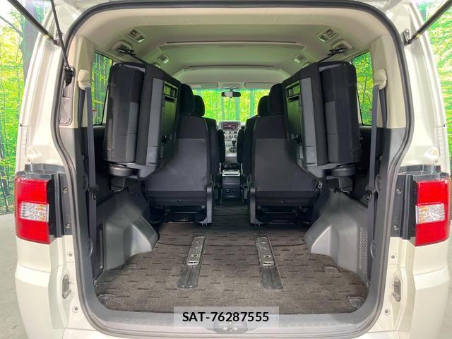 Mitsubishi DELICA 2011-12 8280298-17