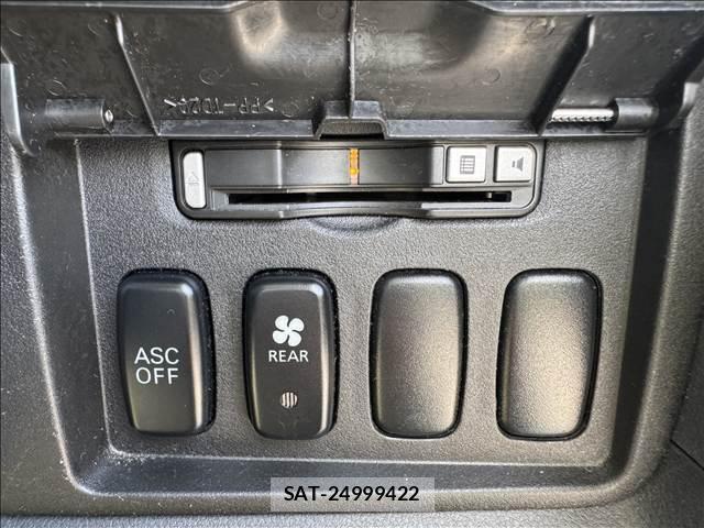 Mitsubishi DELICA 2007-05 8280381-15