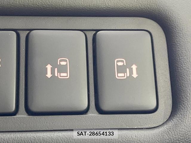 Mitsubishi DELICA 2026-01 8280445-5