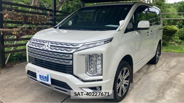 Mitsubishi DELICA 2019-10 8281040-0
