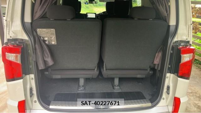 Mitsubishi DELICA 2019-10 8281040-17